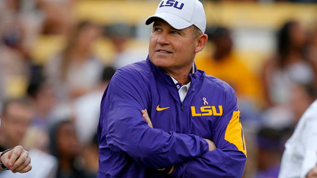 Pick Six: Strong, Sumlin entering 2016 on coaching hot seat